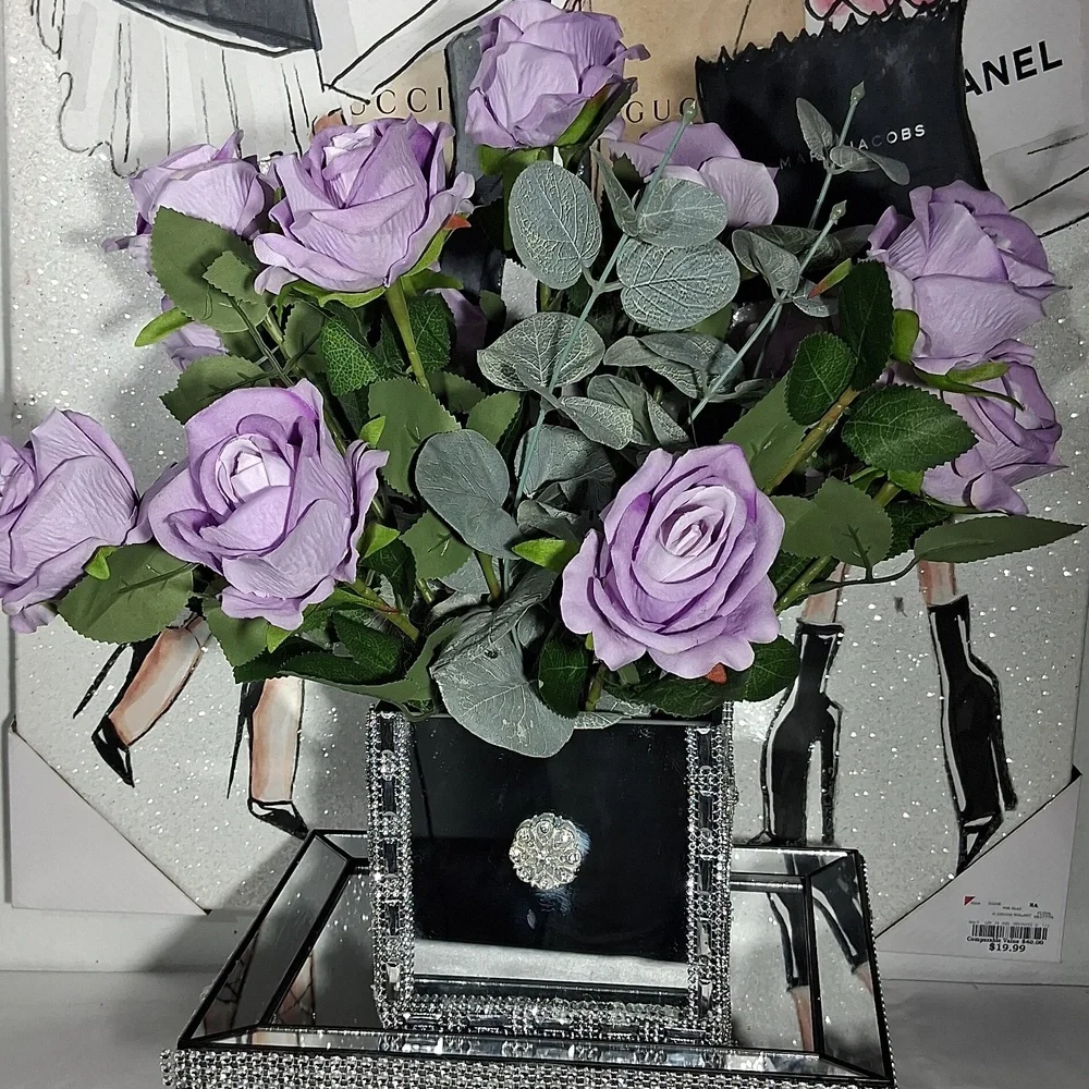 FLOWER BOUQUET WITH MIRROR CRYSTAL BASE